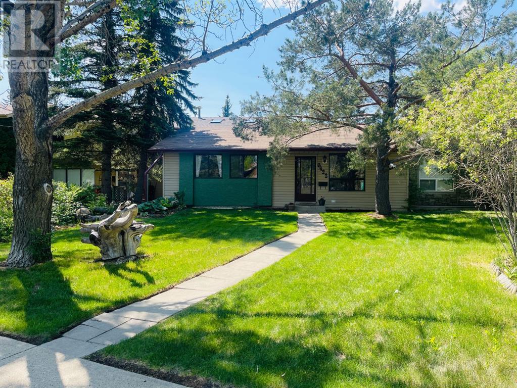 6422 Ranchview Drive Nw, Calgary, Alberta  T3G 1A1 - Photo 1 - A2227997