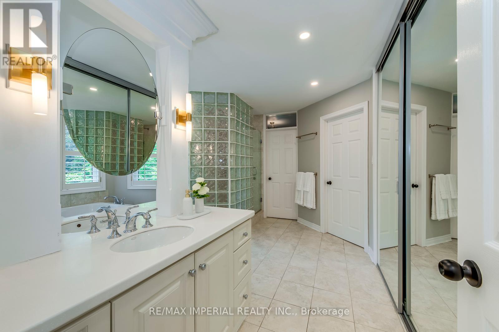 341 Acacia Court, Oakville, Ontario  L6J 6K5 - Photo 25 - W12194642