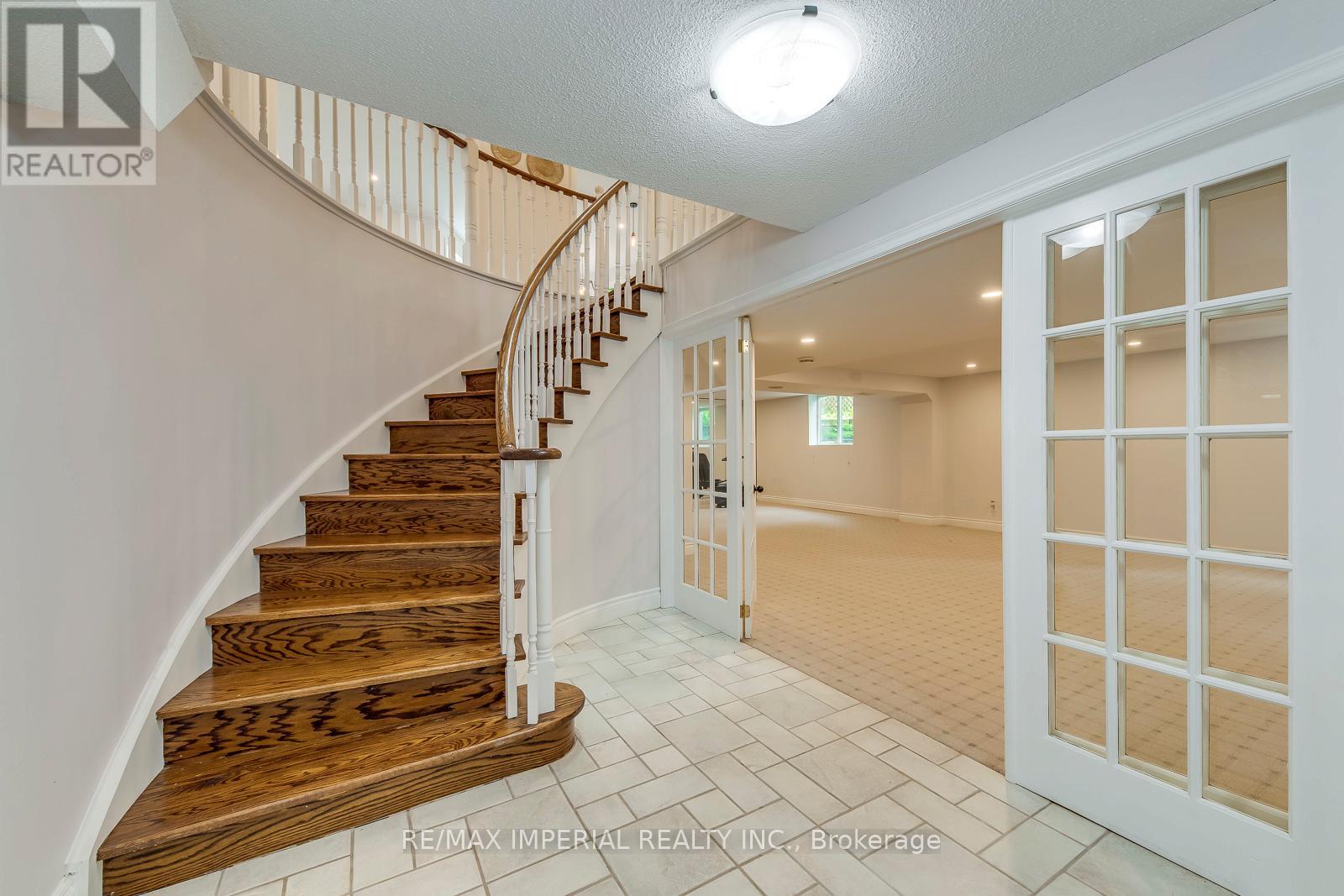 341 Acacia Court, Oakville, Ontario  L6J 6K5 - Photo 36 - W12194642