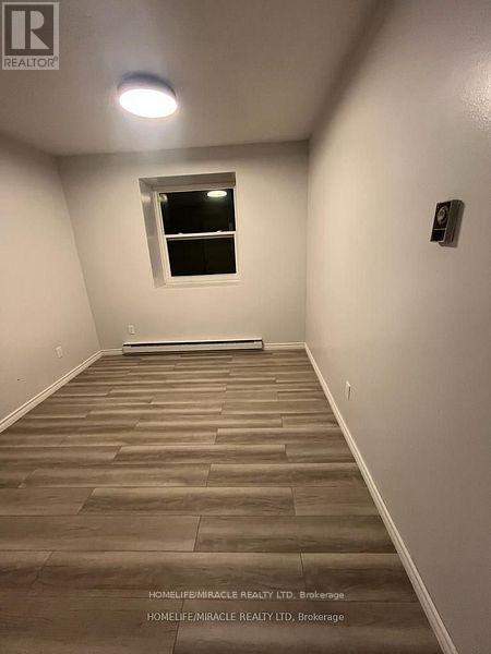 87 Westmount Road N, Waterloo, Ontario  N2L 2R7 - Photo 24 - X12204818