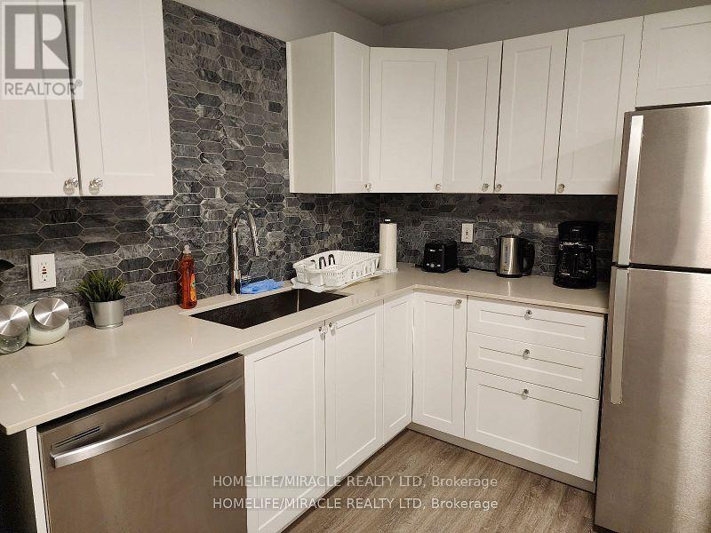 87 Westmount Road N, Waterloo, Ontario  N2L 2R7 - Photo 7 - X12204818