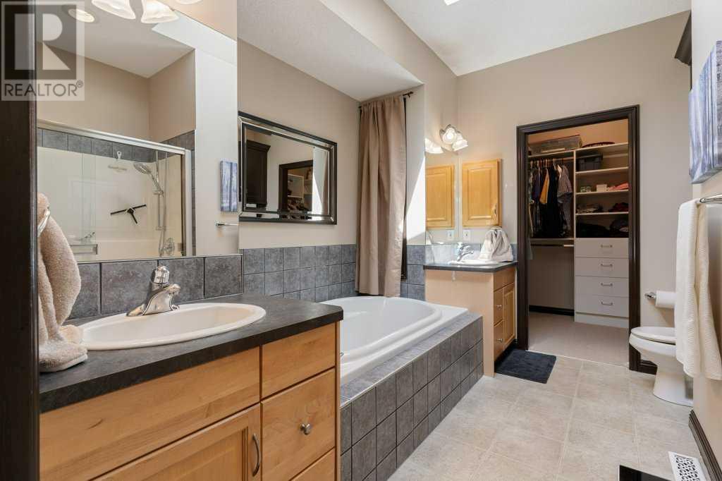 61 Panamount Hill Nw, Calgary, Alberta  T3K 5R8 - Photo 24 - A2218679