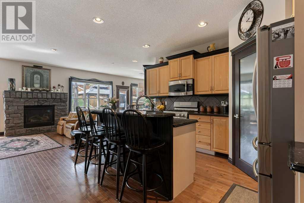 61 Panamount Hill Nw, Calgary, Alberta  T3K 5R8 - Photo 6 - A2218679