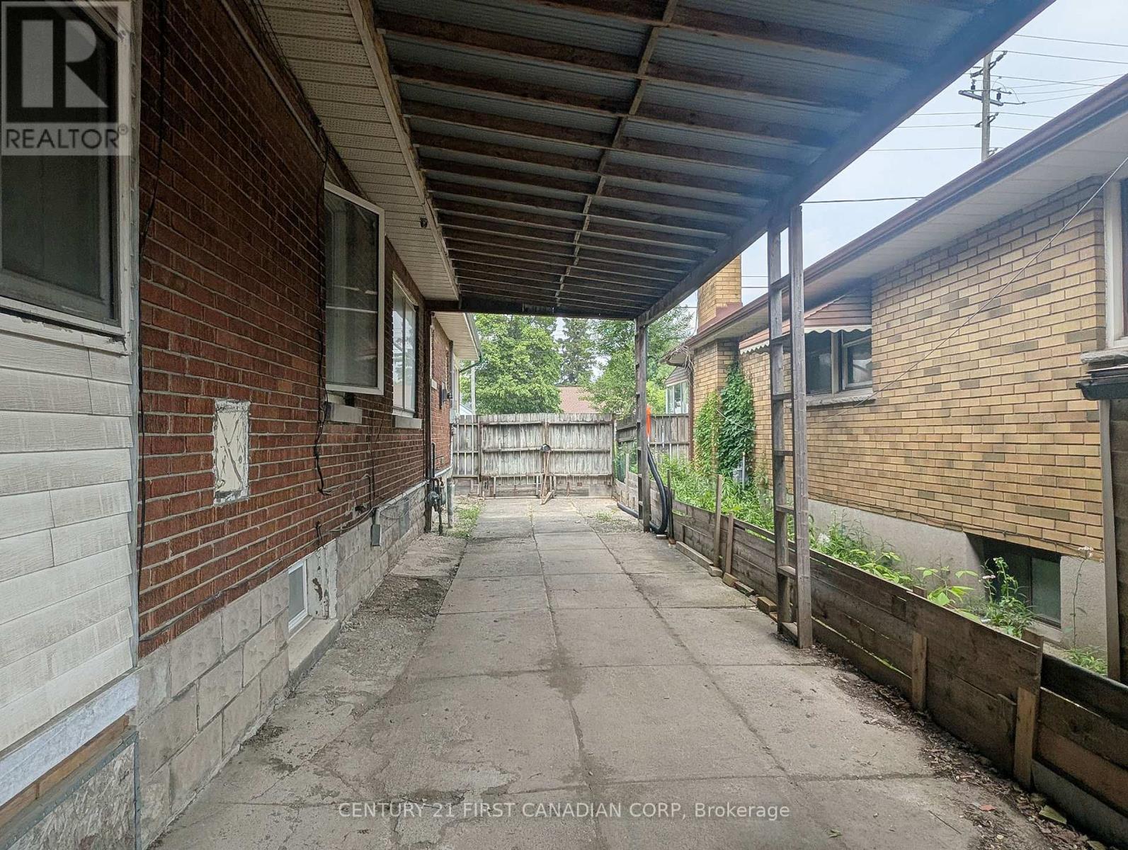 1169 Oxford Street E, London East, Ontario  N5Y 3L7 - Photo 24 - X12204824