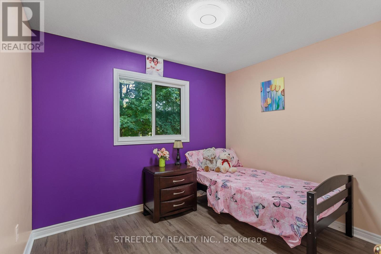 131 Bridle Path, Strathroy-Caradoc, Ontario  N7G 4K2 - Photo 21 - X12204868
