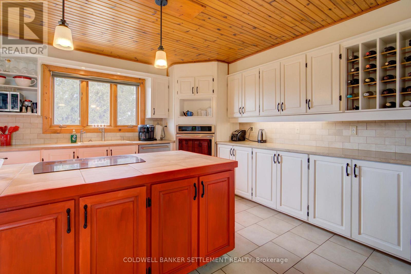 111 Ferrier Road E, Tay Valley, Ontario  K7H 0E9 - Photo 7 - X12204830