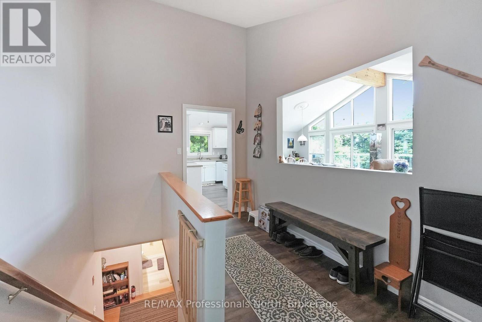 1093 Comak Crescent, Algonquin Highlands (Sherborne), Ontario  K0M 1S0 - Photo 5 - X12204834