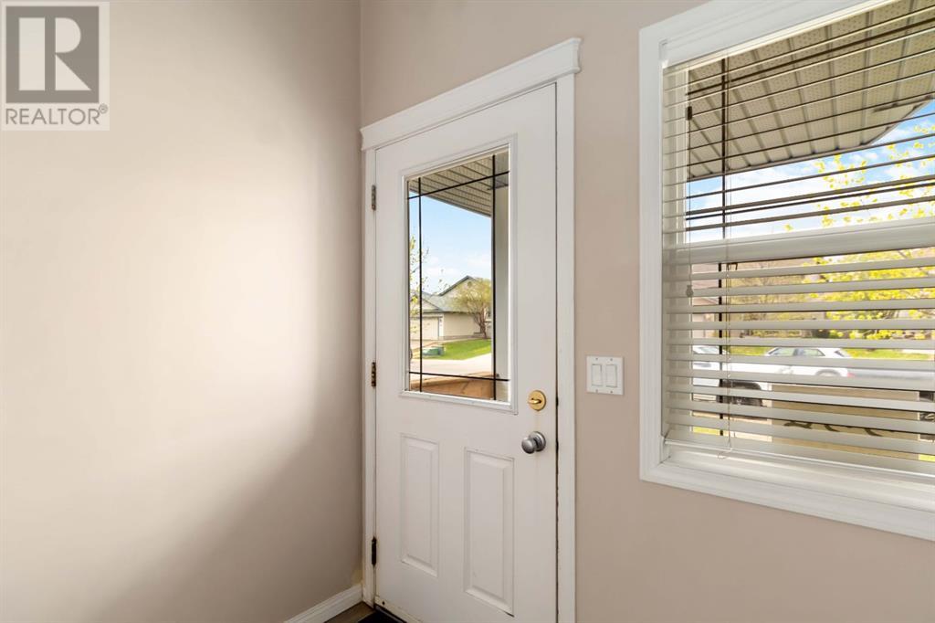 Property at 228 Paris Crescent image 3