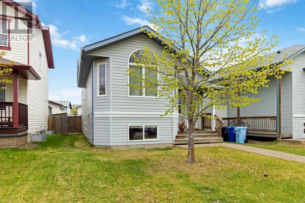 Property at 228 Paris Crescent image 2