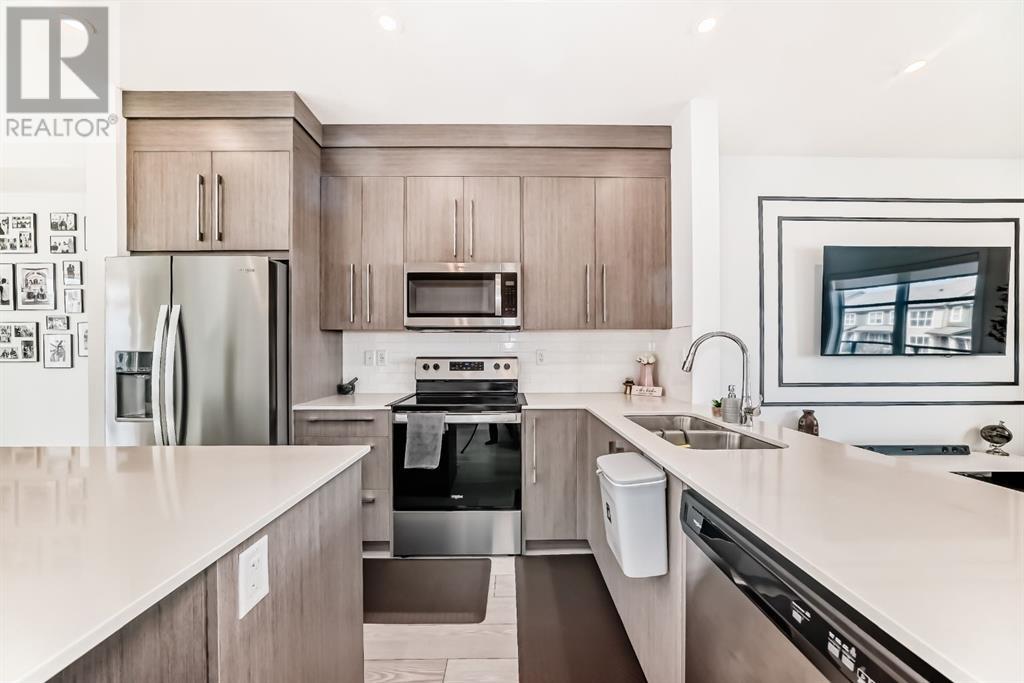 689 Savanna Boulevard Ne, Calgary, Alberta  T3J 2L8 - Photo 5 - A2213368