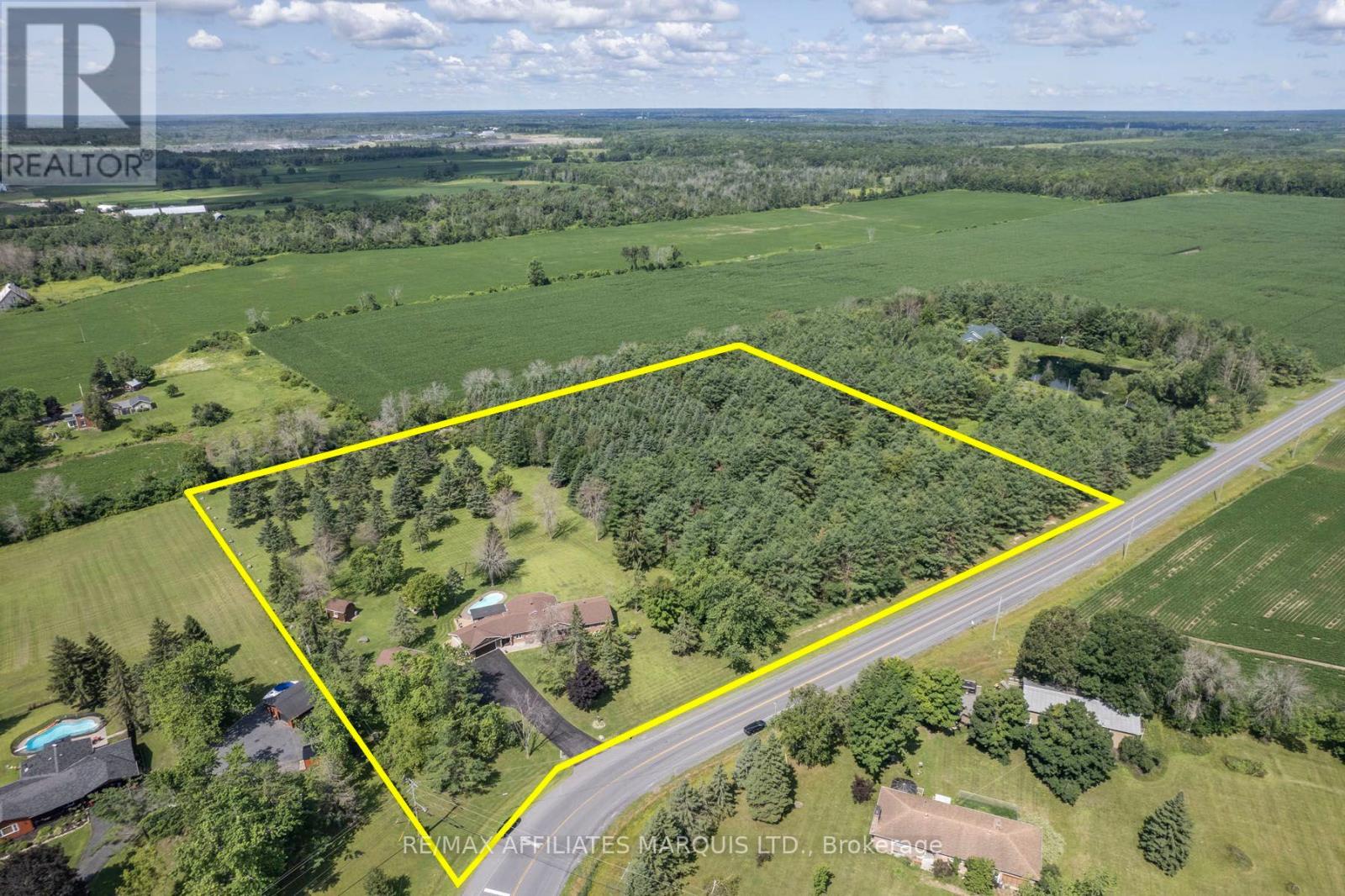 18148 Headline Road, South Stormont, Ontario  K0C 1P0 - Photo 6 - X12204845
