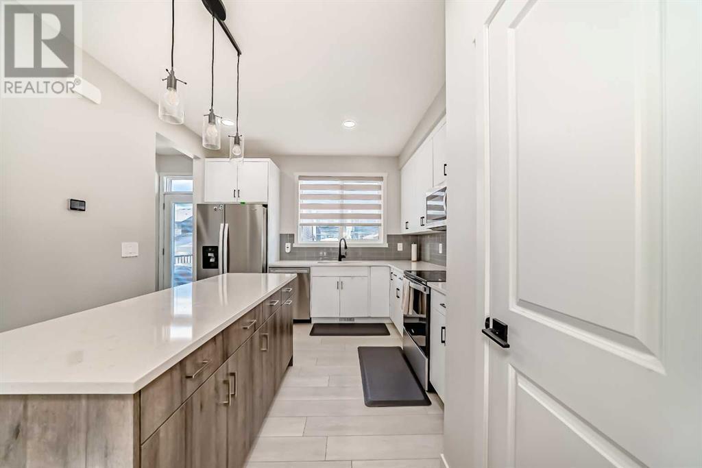 95 Heirloom Boulevard Se, Calgary, Alberta  T3S 0H2 - Photo 6 - A2225062