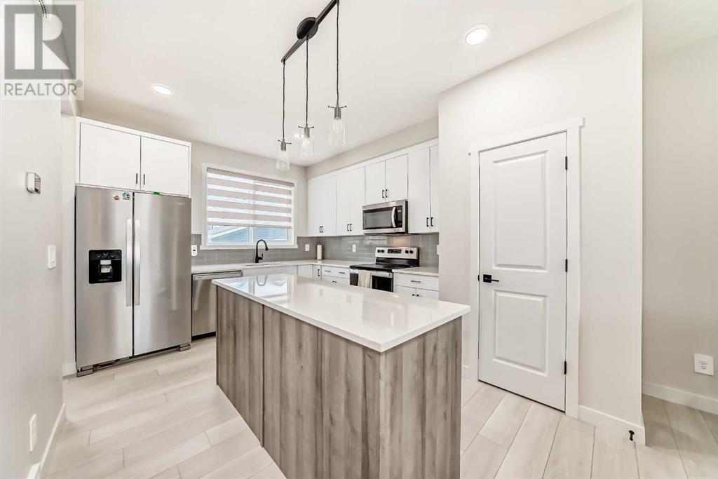 95 Heirloom Boulevard Se, Calgary, Alberta  T3S 0H2 - Photo 5 - A2225062