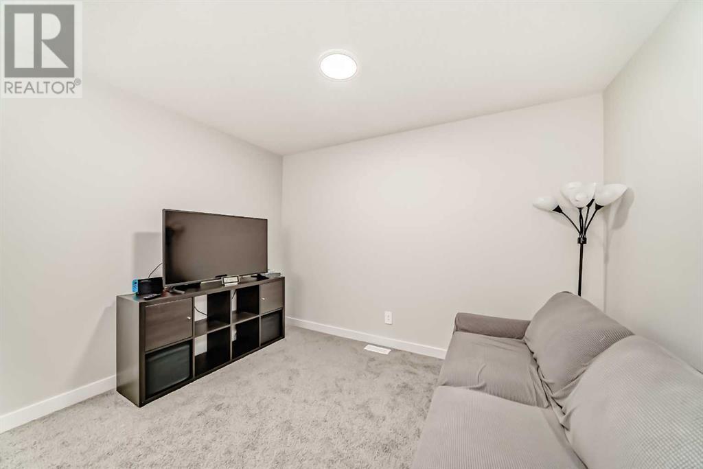 95 Heirloom Boulevard Se, Calgary, Alberta  T3S 0H2 - Photo 34 - A2225062
