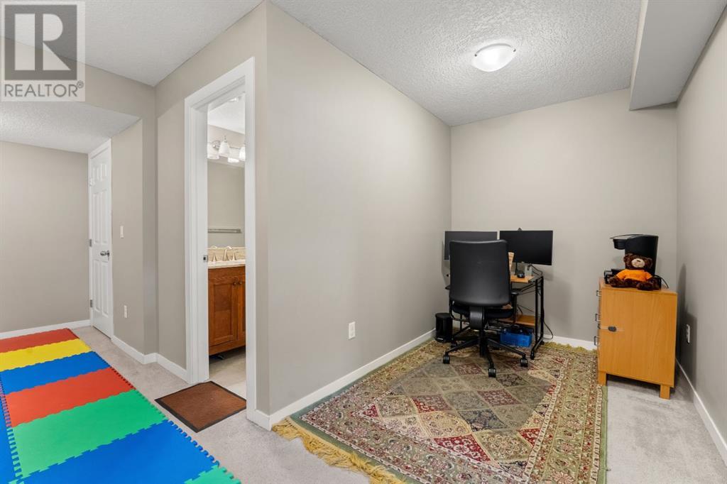 54 Legacy Close Se, Calgary, Alberta  T2X 0Y9 - Photo 33 - A2225495
