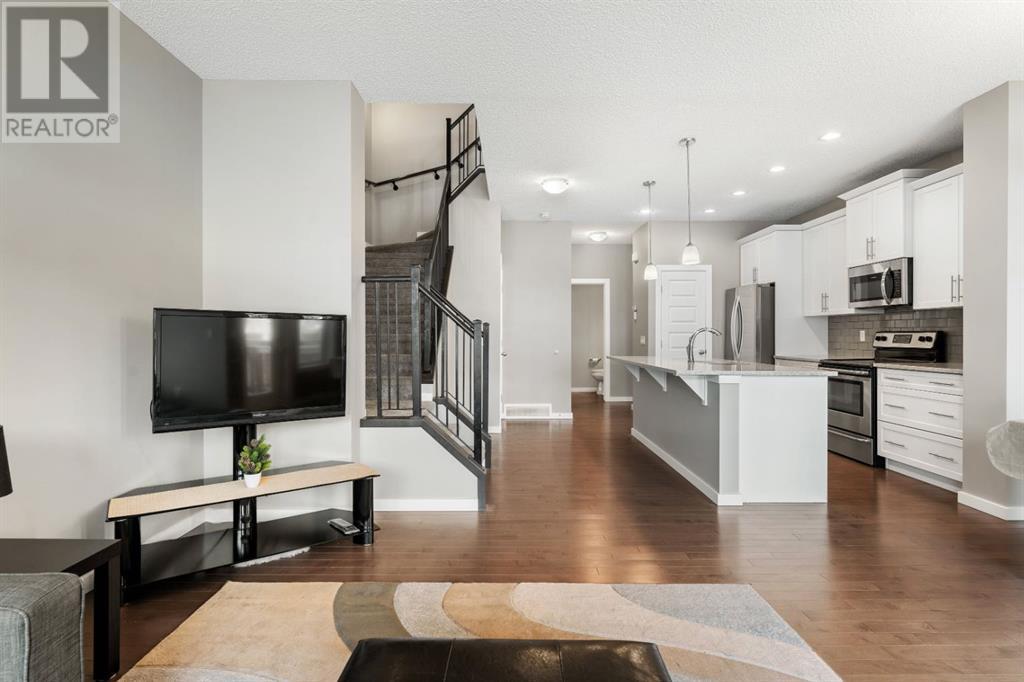 54 Legacy Close Se, Calgary, Alberta  T2X 0Y9 - Photo 9 - A2225495
