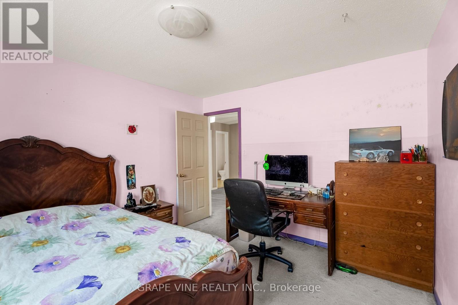 67 Allenby Road, Ottawa, Ontario  K2K 2J8 - Photo 13 - X12204851
