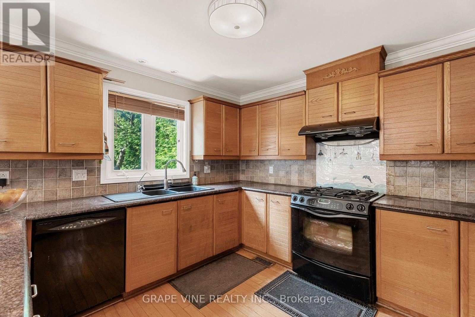 67 Allenby Road, Ottawa, Ontario  K2K 2J8 - Photo 30 - X12204851