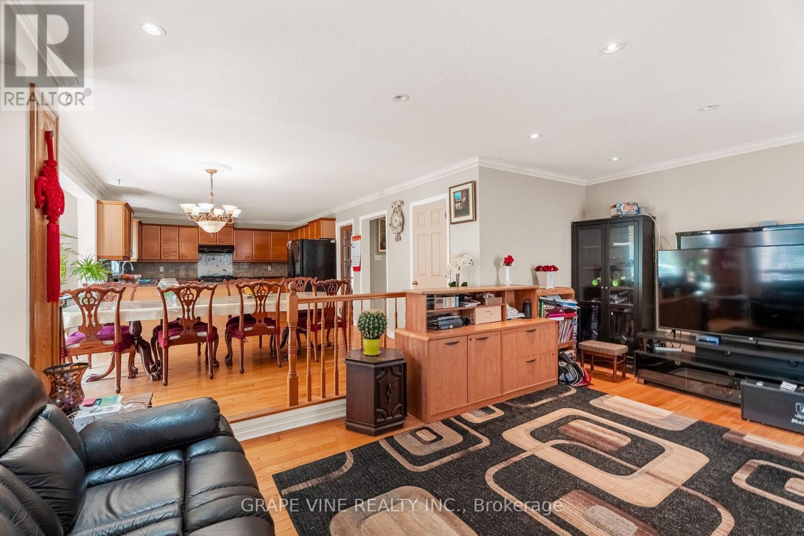 67 Allenby Road, Ottawa, Ontario  K2K 2J8 - Photo 34 - X12204851