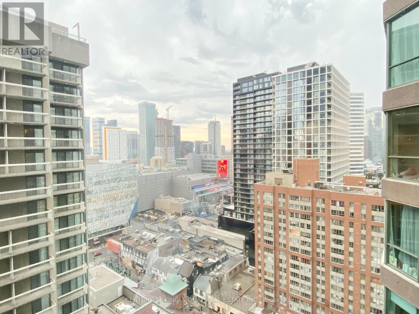 2206 - 38 Elm Street, Toronto, Ontario  M5G 2K5 - Photo 9 - C12204822