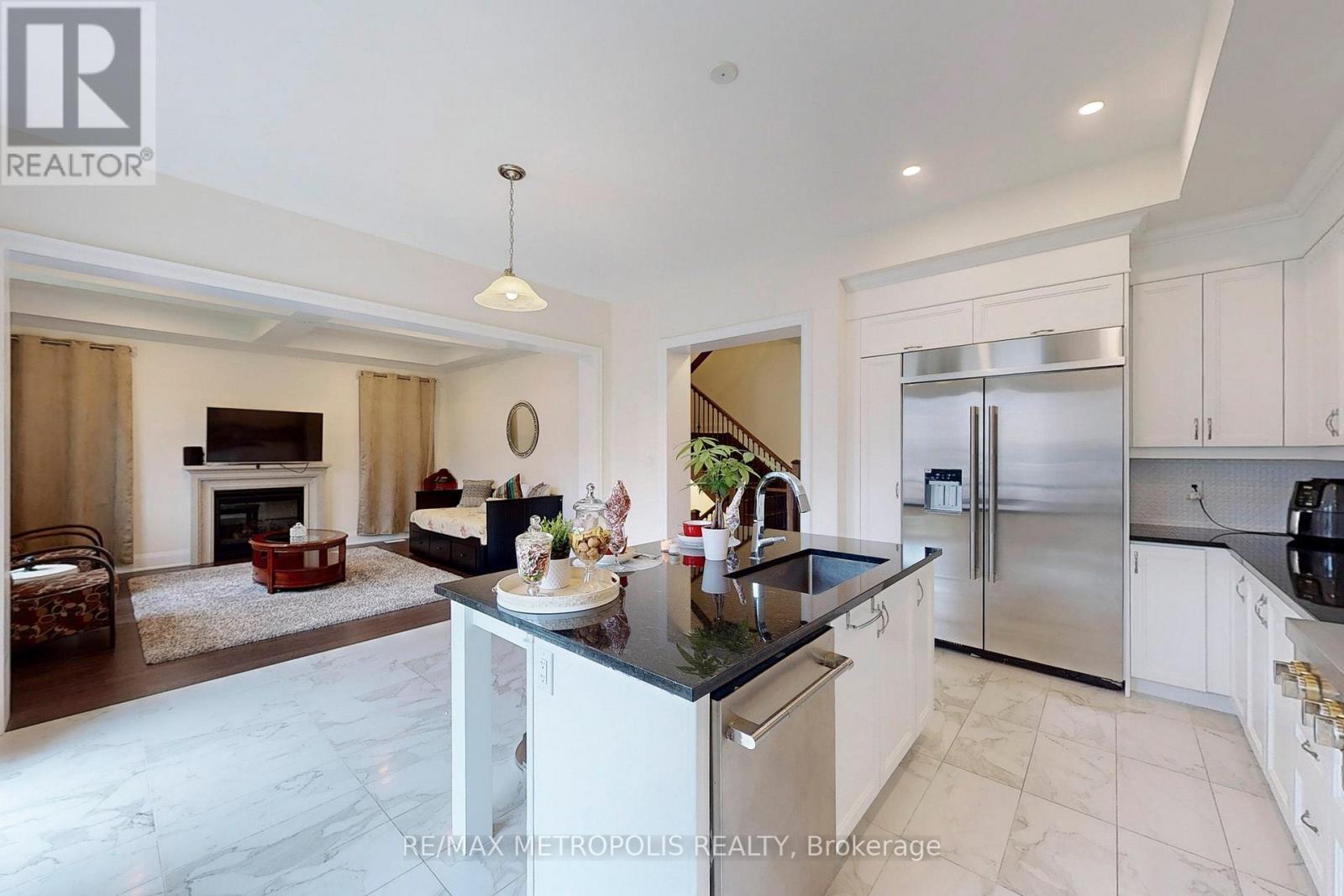 100 Ballantyne Boulevard, Vaughan, Ontario  L3L 0E8 - Photo 11 - N12204831