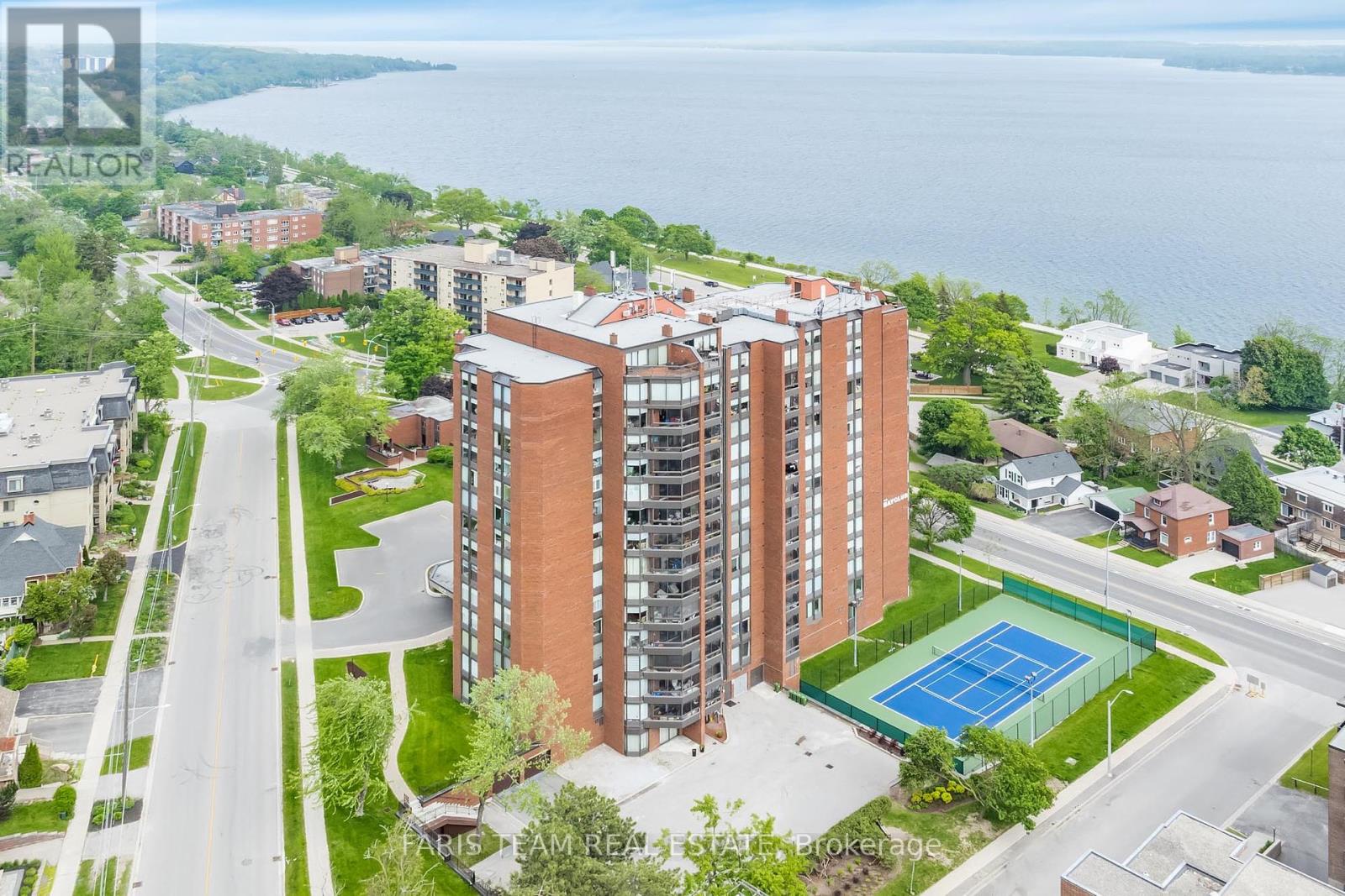 1006 - 181 Collier Street, Barrie, Ontario  L4M 5L6 - Photo 2 - S12204837
