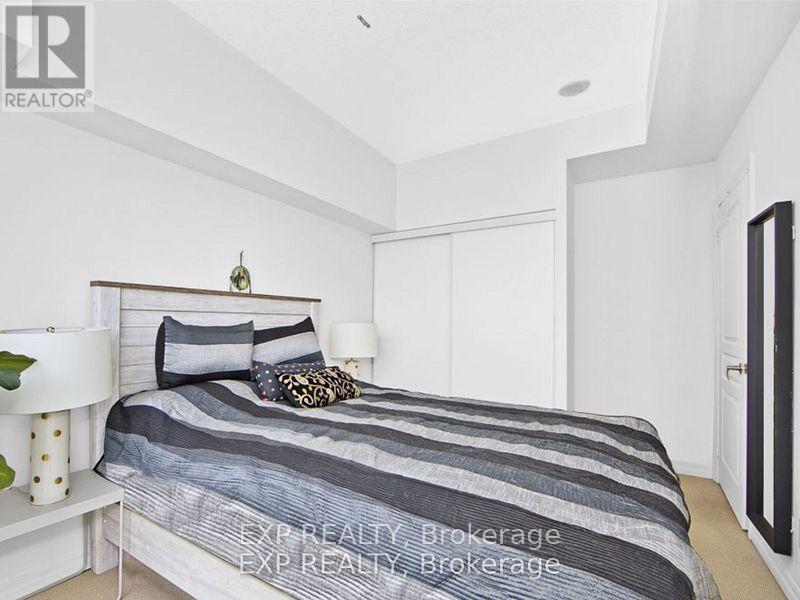 2201 - 223 Webb Drive, Mississauga, Ontario  L5B 0E8 - Photo 13 - W12204860
