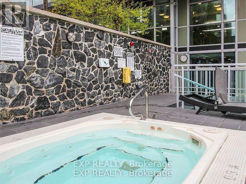 2201 - 223 Webb Drive, Mississauga, Ontario  L5B 0E8 - Photo 20 - W12204860