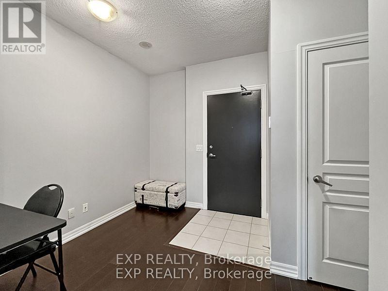 2201 - 223 Webb Drive, Mississauga, Ontario  L5B 0E8 - Photo 4 - W12204860