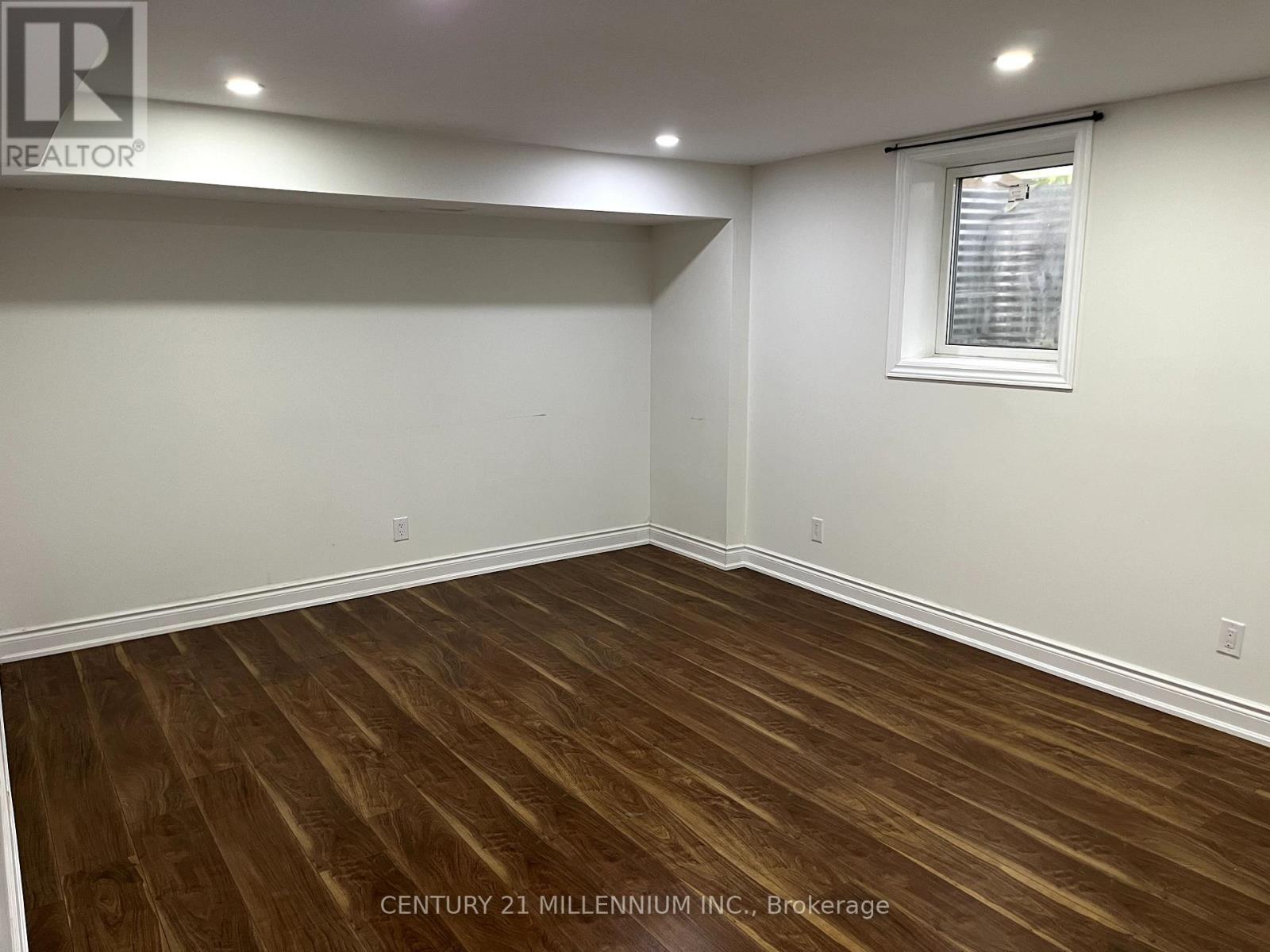 8 Newport Street, Brampton, Ontario  L6S 4M1 - Photo 44 - W12204865