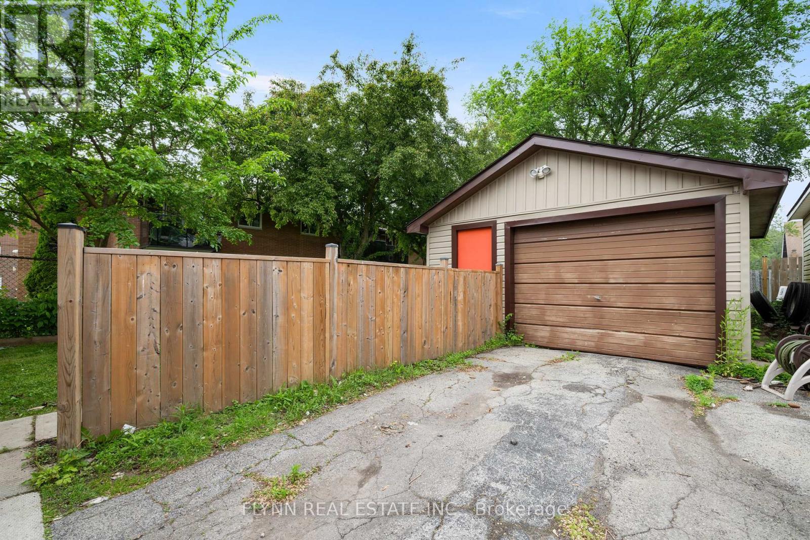 116 Elmview Street W, Welland, Ontario  L3C 4K7 - Photo 28 - X12204838
