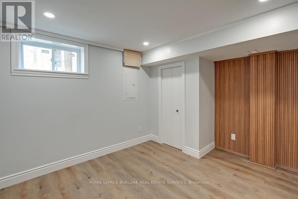 Lower - 66 East 41st Street, Hamilton, Ontario  L8T 2Z6 - Photo 13 - X12204840