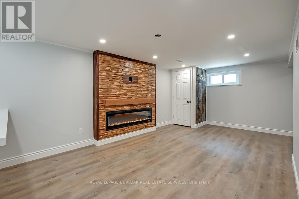 Lower - 66 East 41st Street, Hamilton, Ontario  L8T 2Z6 - Photo 7 - X12204840