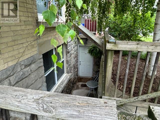 Photo 12 of 26 for 324 Wolfe Street