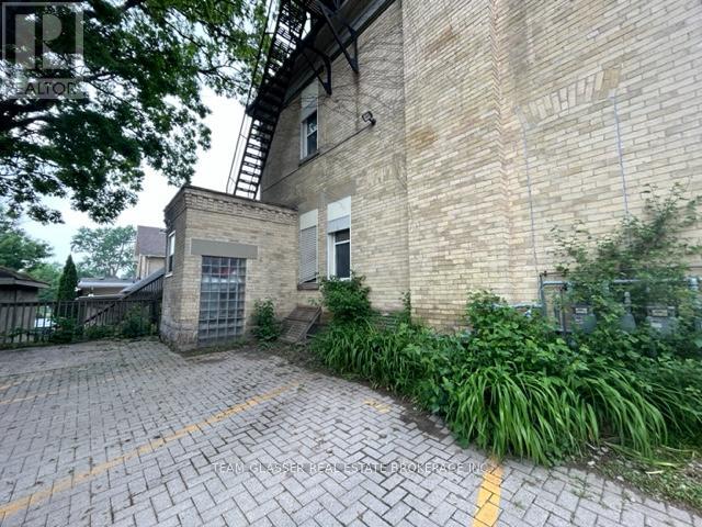 Photo 13 of 26 for 324 Wolfe Street