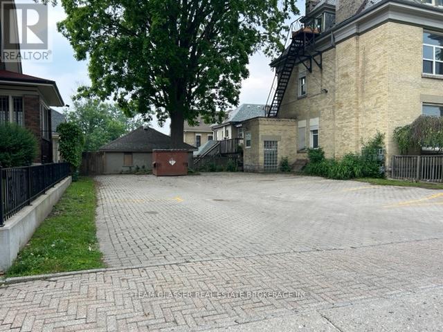 324 Wolfe Street, London East, Ontario  N6B 2C5 - Photo 4 - X12204886