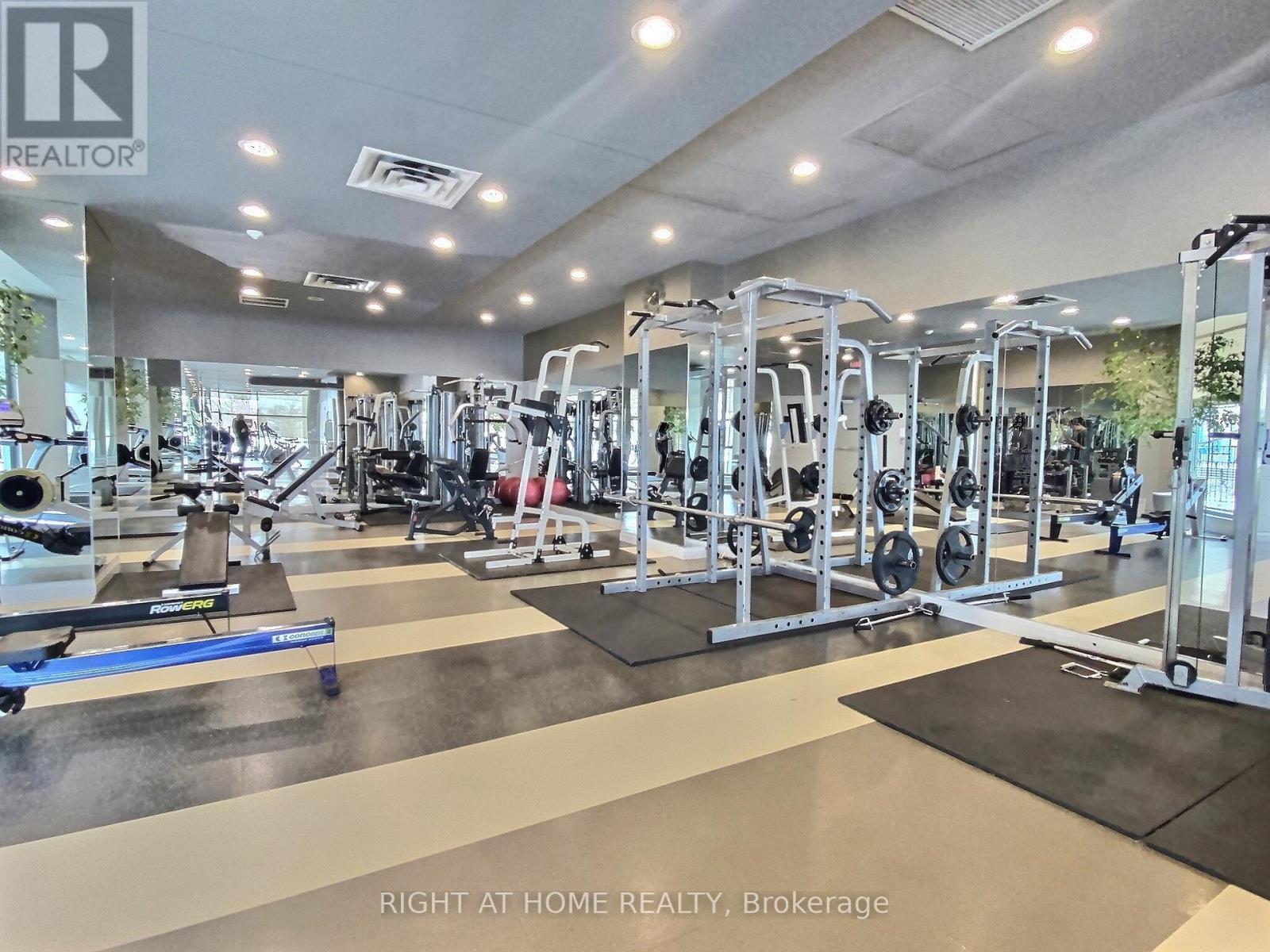 2125 - 230 Queens Quay W, Toronto, Ontario  M5J 2Y7 - Photo 6 - C12204870