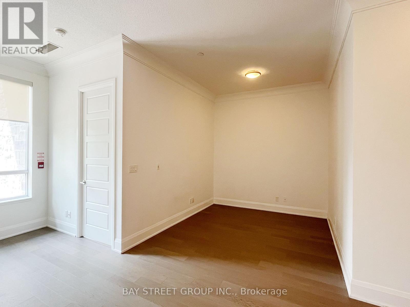 107 - 15 Water Walk Drive, Markham, Ontario  L6G 0G3 - Photo 11 - N12204567