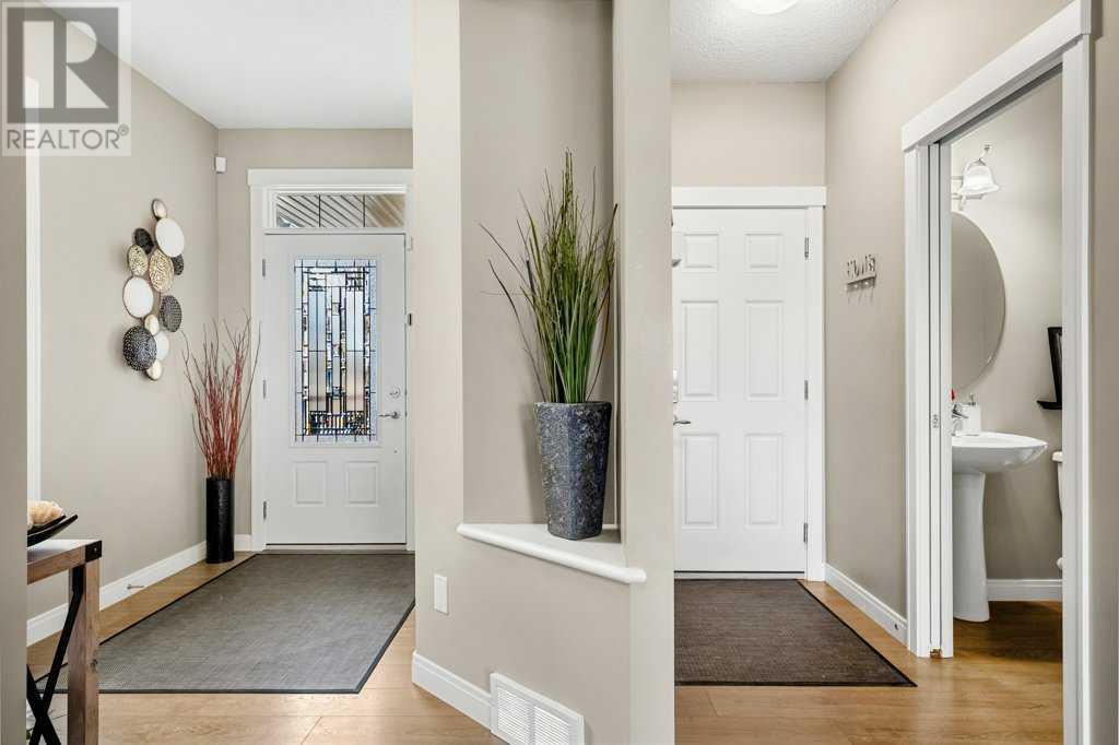 102 Masters Point Se, Calgary, Alberta  T3M 2B3 - Photo 5 - A2199707