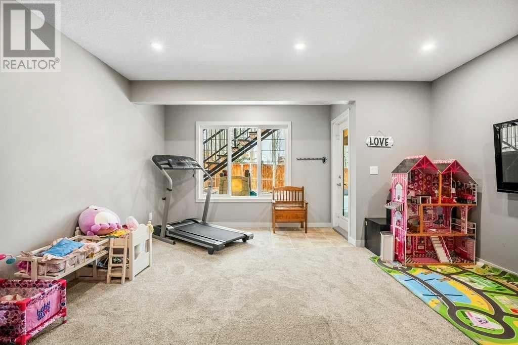 102 Masters Point Se, Calgary, Alberta  T3M 2B3 - Photo 37 - A2199707