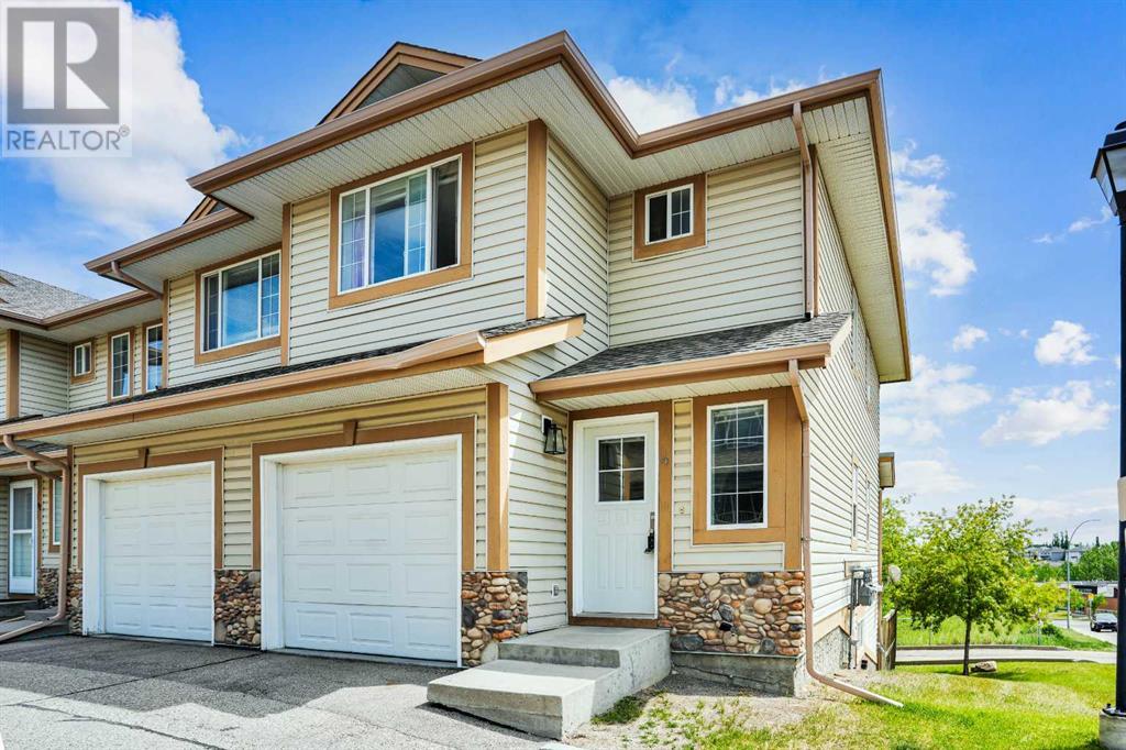 4 Citadel Point Nw, Calgary, Alberta  T3G 5L2 - Photo 1 - A2228317