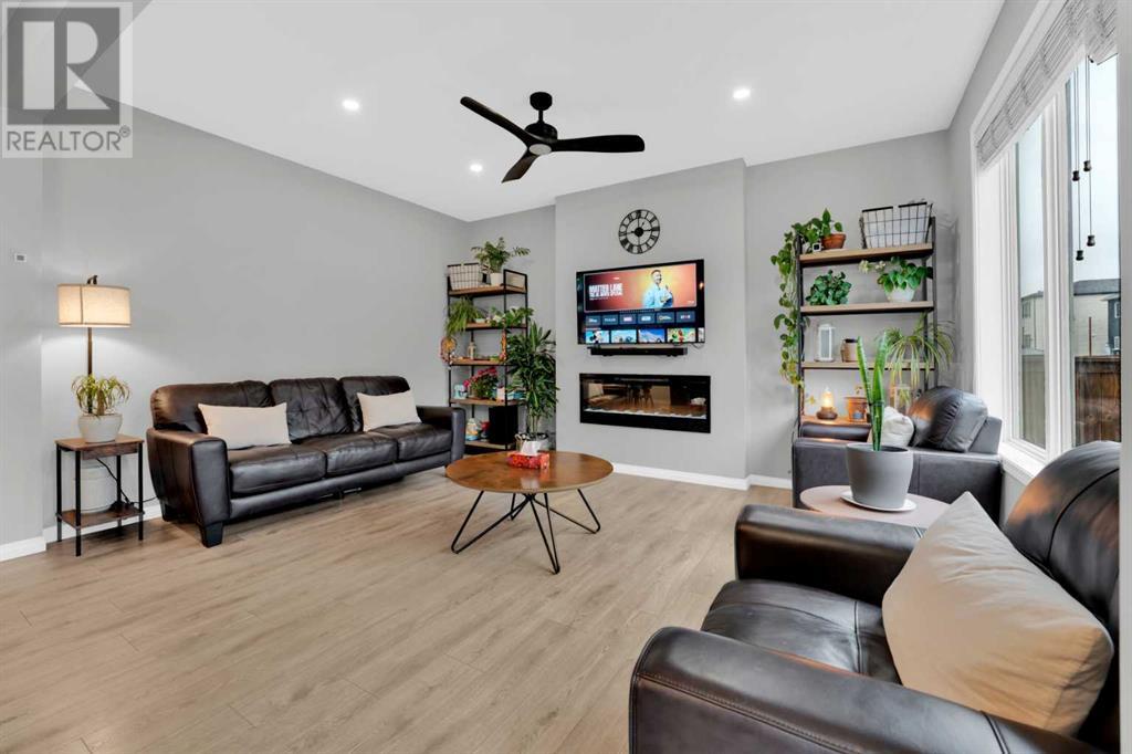 226 Carrington Circle Nw, Calgary, Alberta  T3P 0Y8 - Photo 10 - A2223843