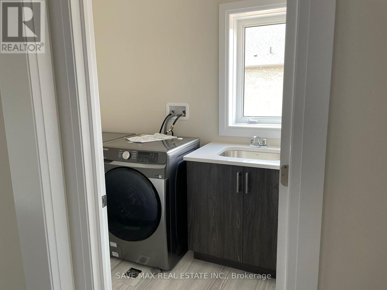 68 Stowmarket Street, Caledon, Ontario  L7C 3Y5 - Photo 24 - W12204882