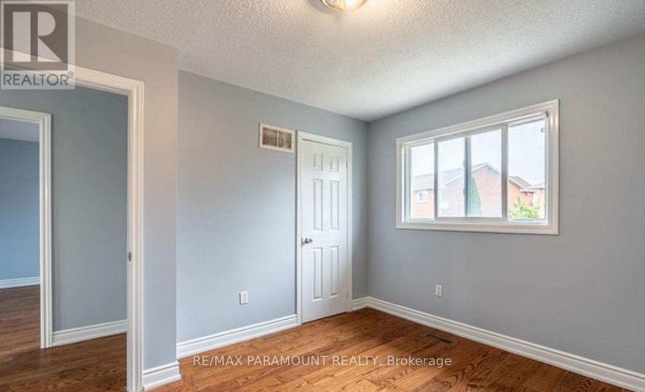 179 Kingknoll Drive, Brampton, Ontario  L6Y 4N6 - Photo 17 - W12204905