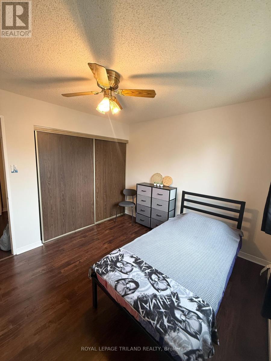 404 - 440 Central Avenue E, London East (East F), Ontario  N6B 2E5 - Photo 10 - X12198807