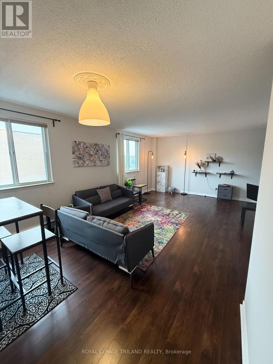 404 - 440 Central Avenue E, London East (East F), Ontario  N6B 2E5 - Photo 14 - X12198807