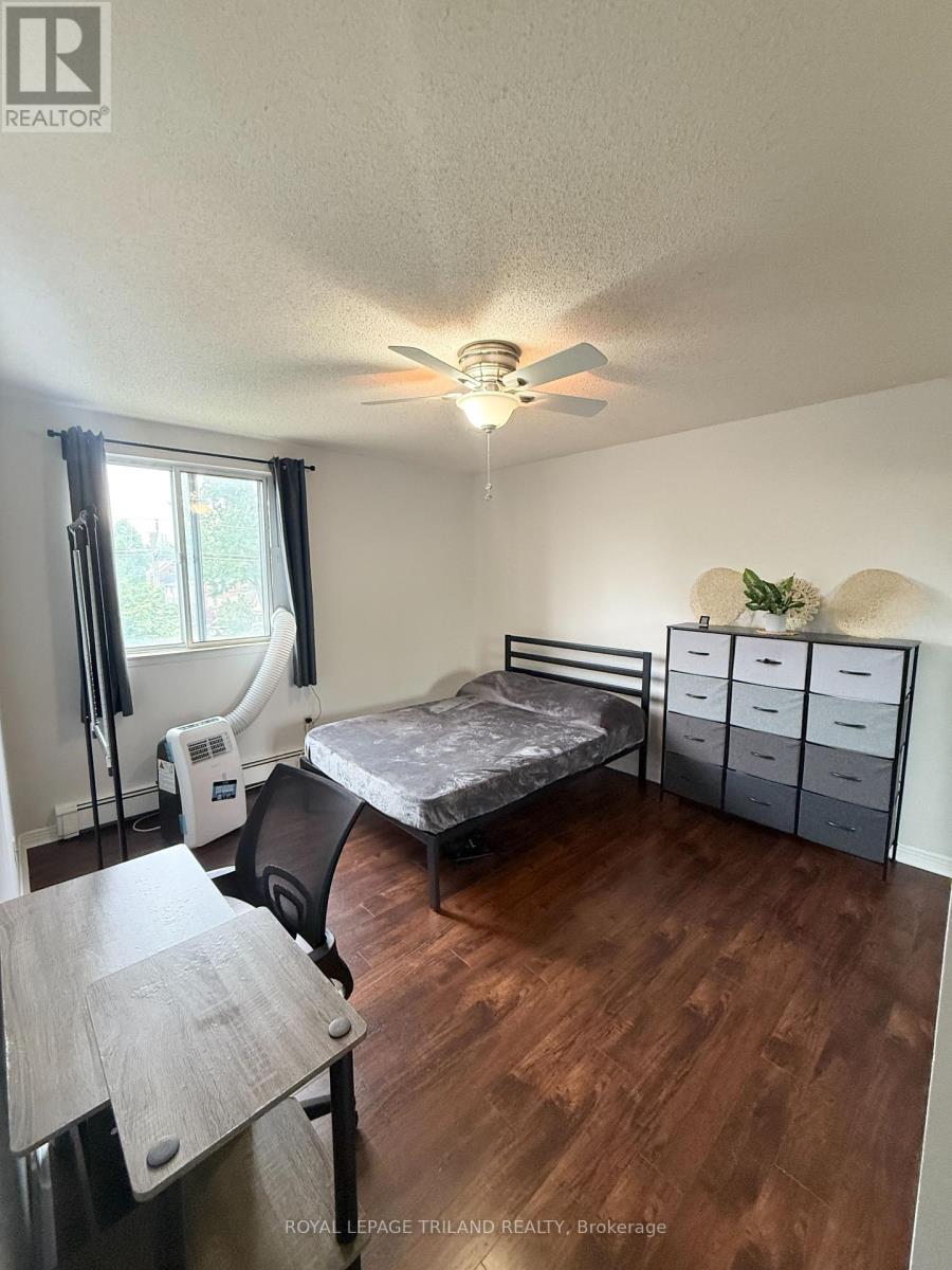 404 - 440 Central Avenue E, London East (East F), Ontario  N6B 2E5 - Photo 8 - X12198807