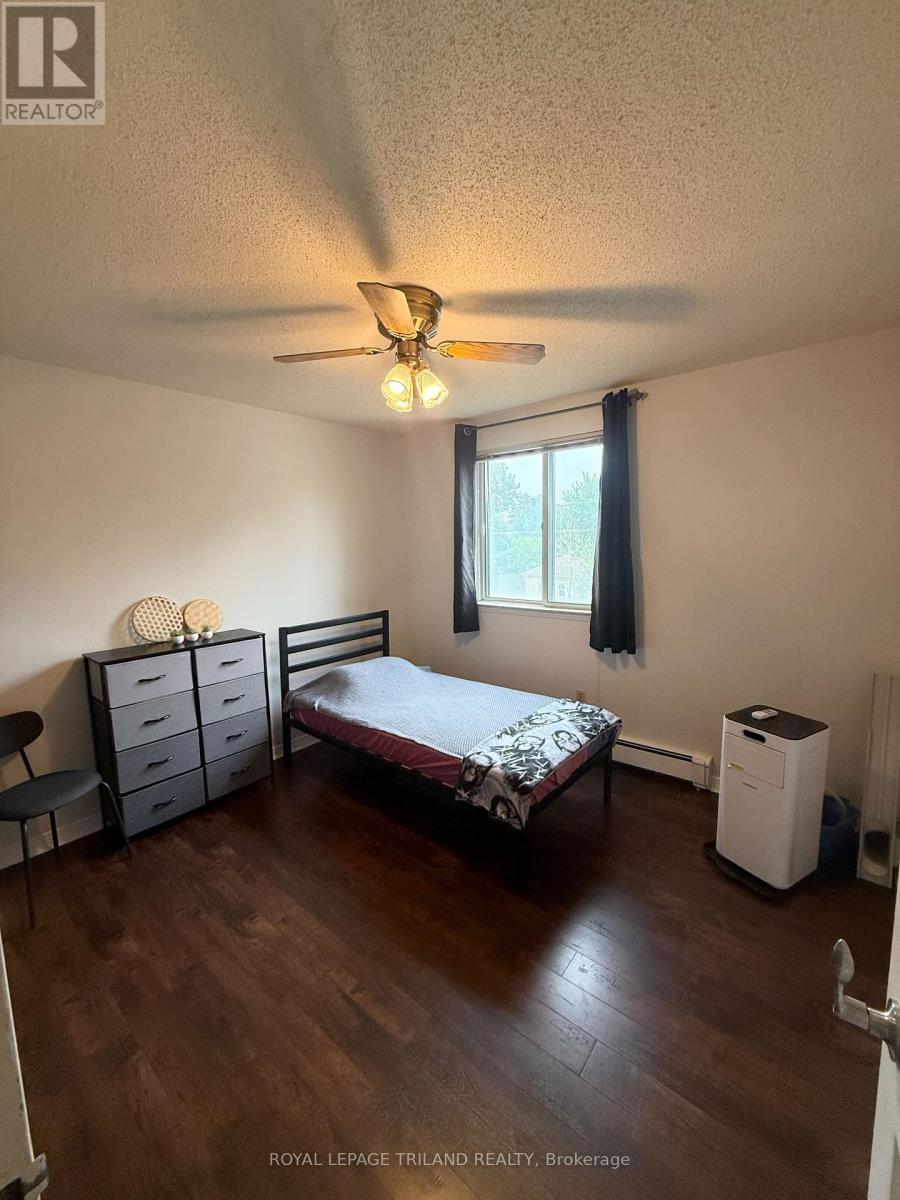 404 - 440 Central Avenue E, London East (East F), Ontario  N6B 2E5 - Photo 9 - X12198807