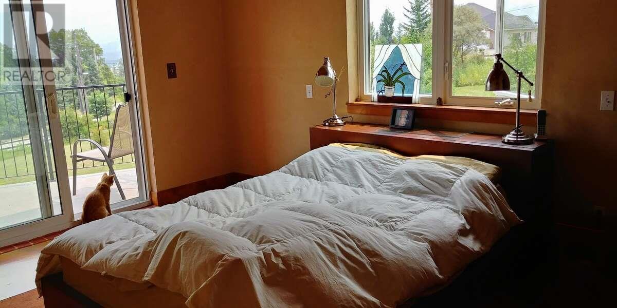 1067 Simmons Road, Creston, British Columbia  V0B 1G7 - Photo 12 - 10351317