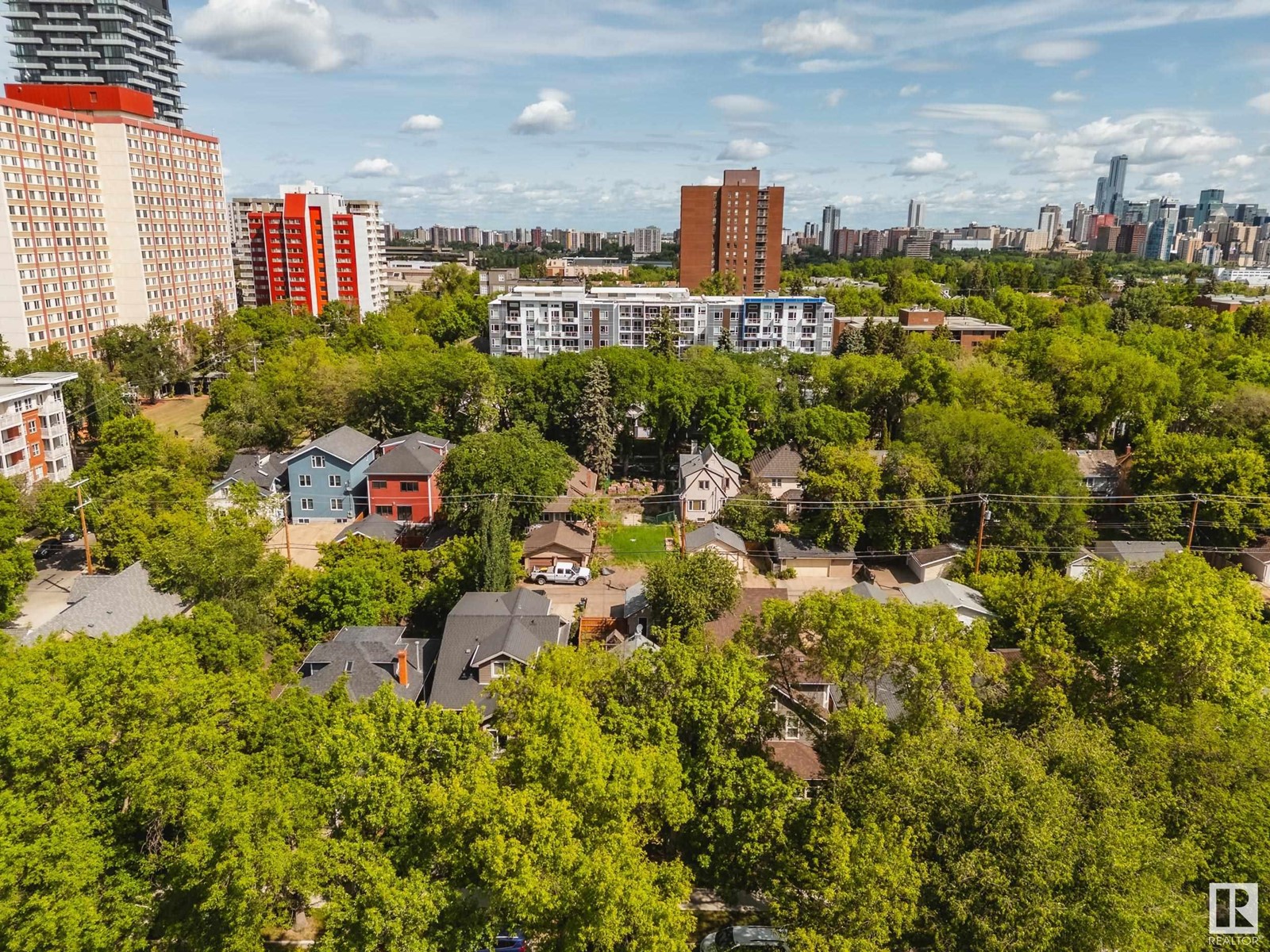 Property at 11038 84 AV NW image 3